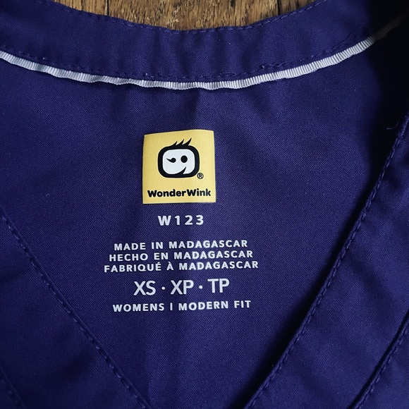 Wonderwink grape scrub top - Picture 2 of 2